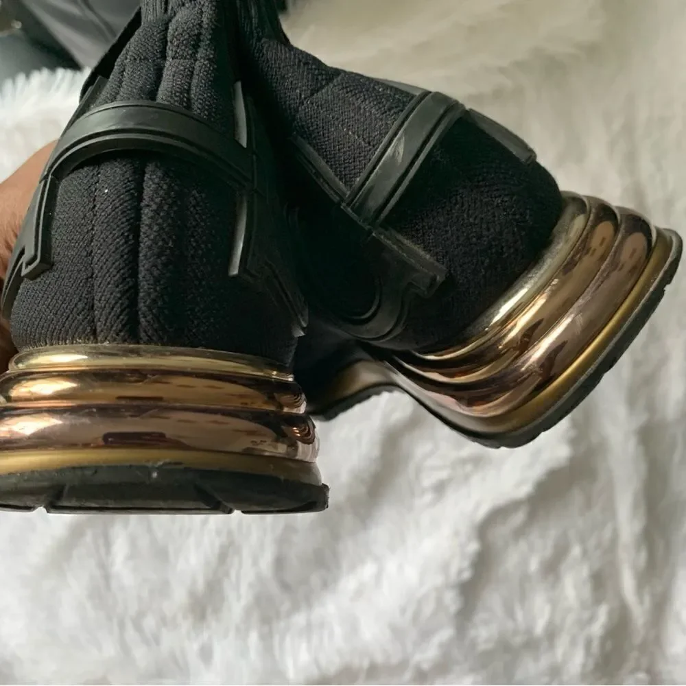 FERRAGAMO BLACK SNEAKERS